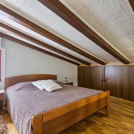 Apartment Naranca Medulin