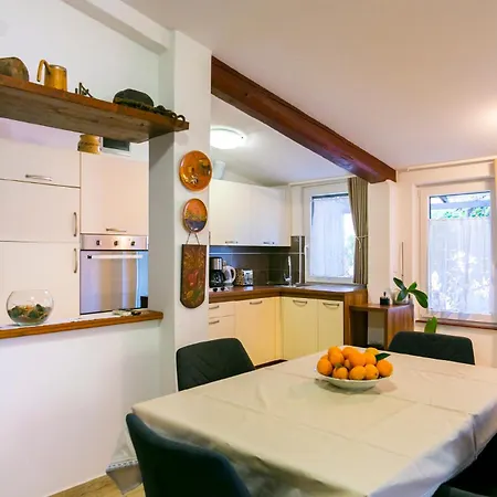 Naranca Apartment